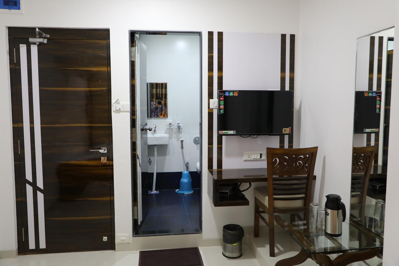 Hotel Fantacee Navi Mumbai Exterior photo